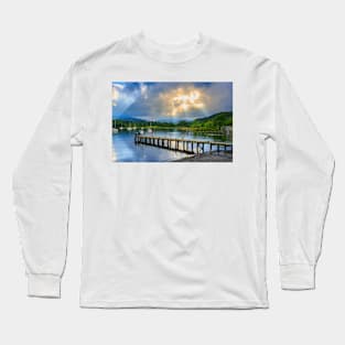 Jetty on Lake Windermere at Waterhead, Ambleside, Cumbria Long Sleeve T-Shirt